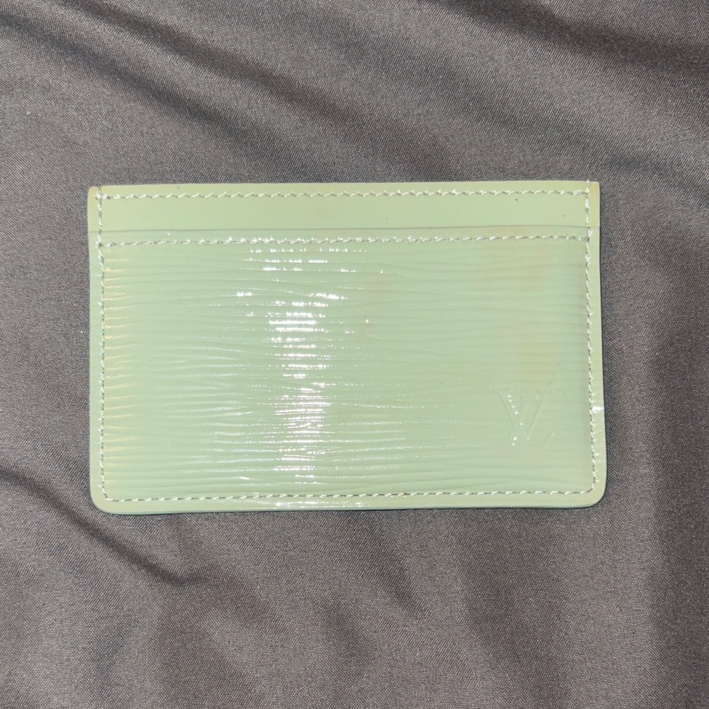 💚 LV Mint Green Epi Leather Card Holder